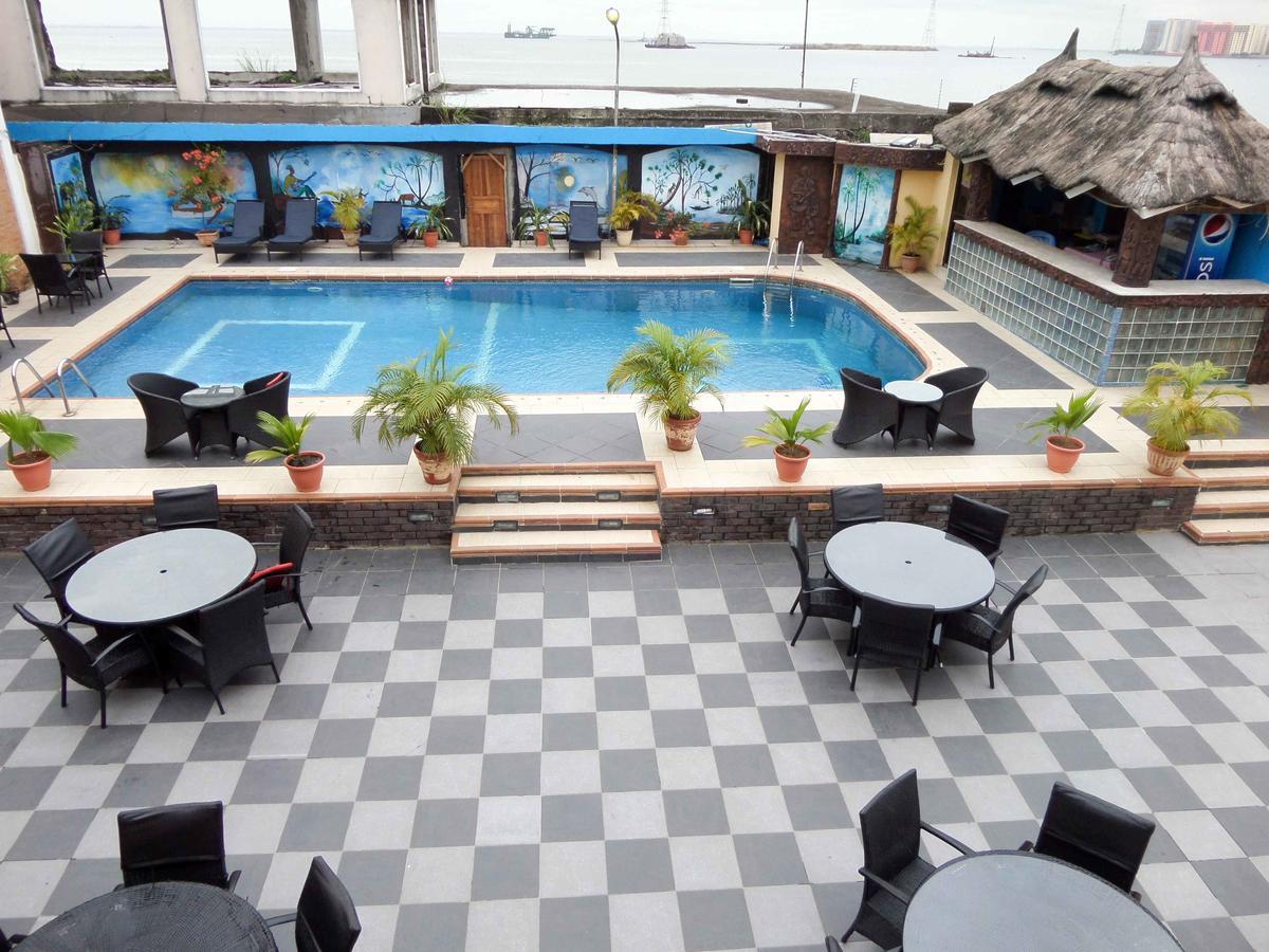 Aries Suites Lagos Exterior foto